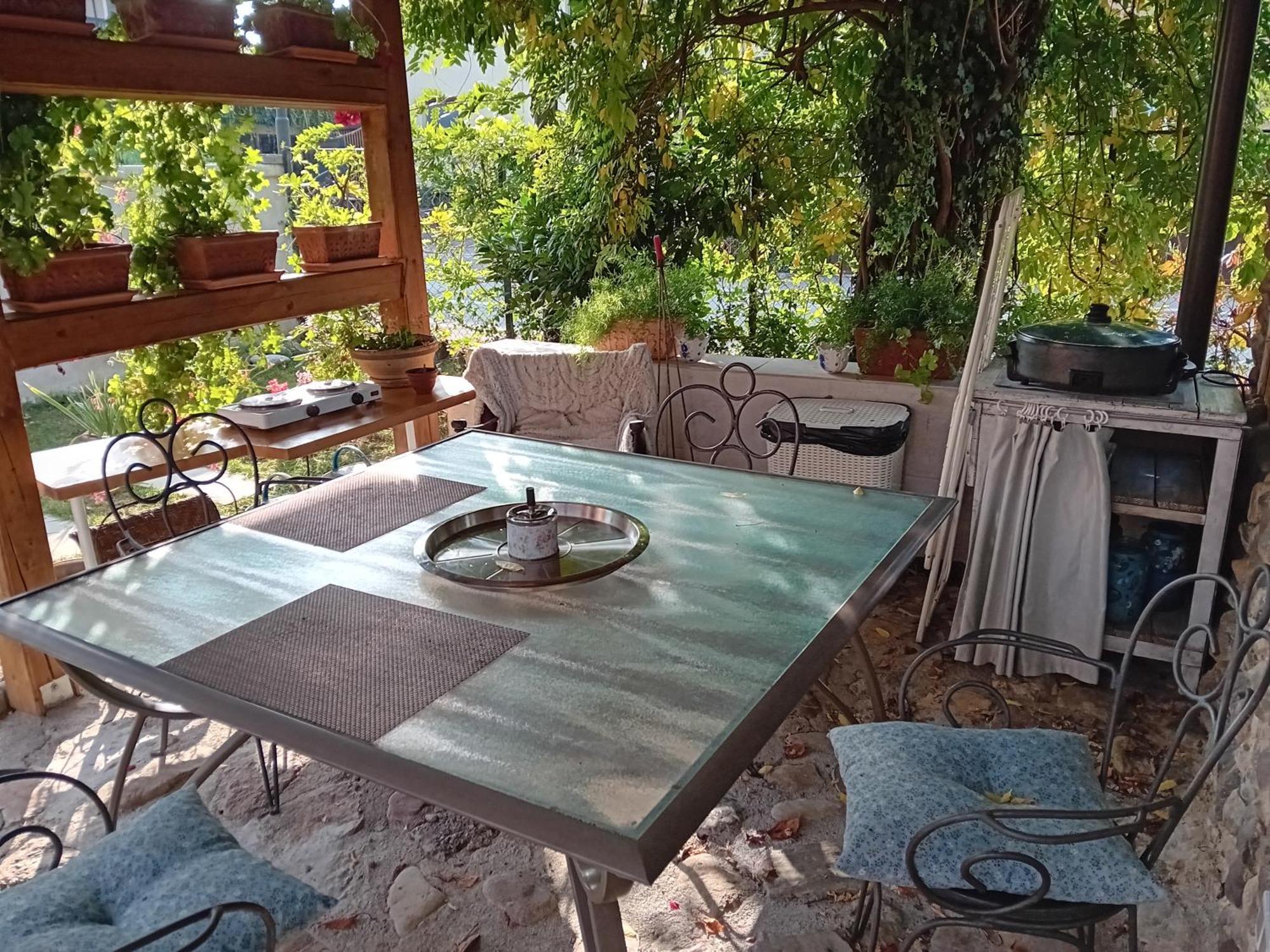 Rose Room 40M2 With Terrace 25M2 In Greeny Area For 4 Person リュブリャナ エクステリア 写真